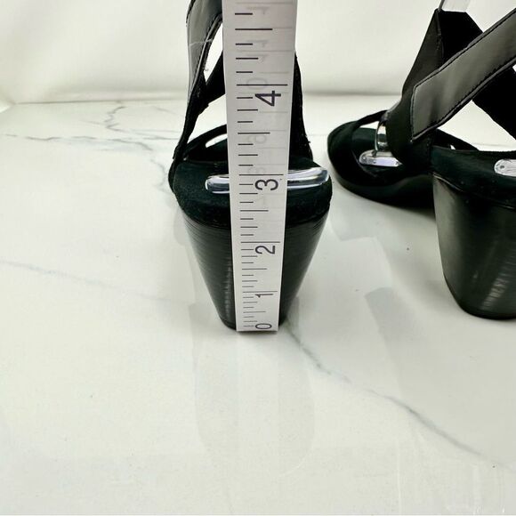 Munro Suede Heeled Sandals- Size 9.5 - Picture 10 of 15